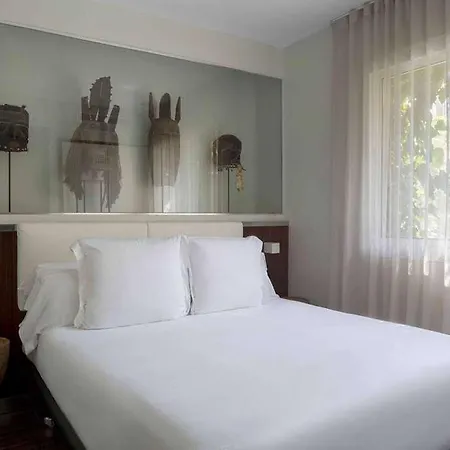 Balmes 4 Hotel *